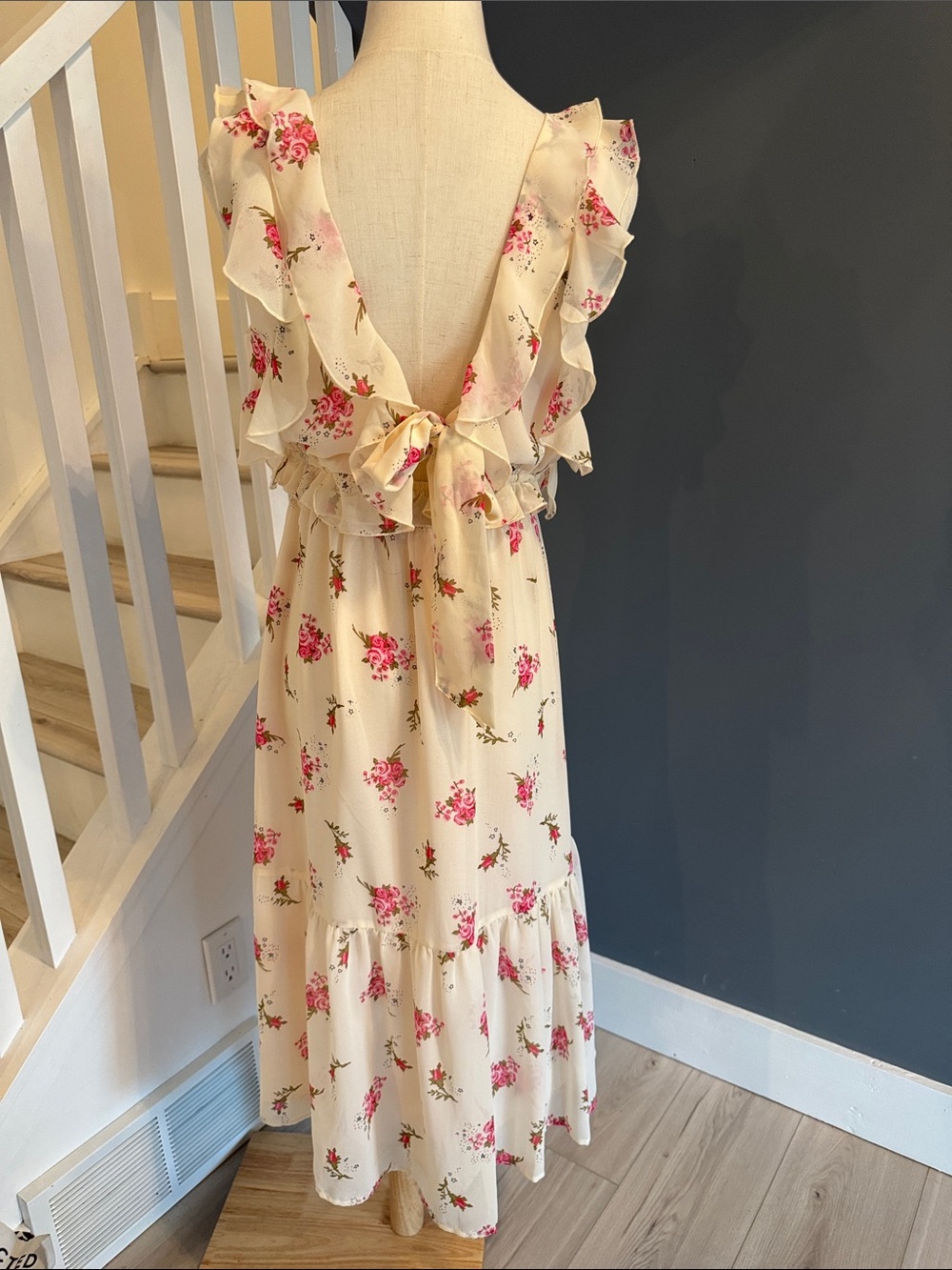 Coquette, Cottage Core style midi dress. Romantic Floral Fabric with Ruffles. S - Picture 4 of 6
